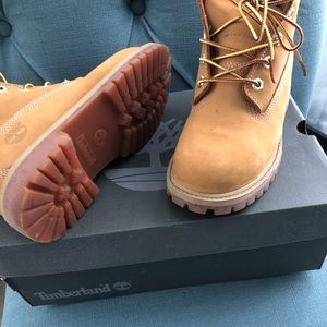 Timberlands (juniors)
